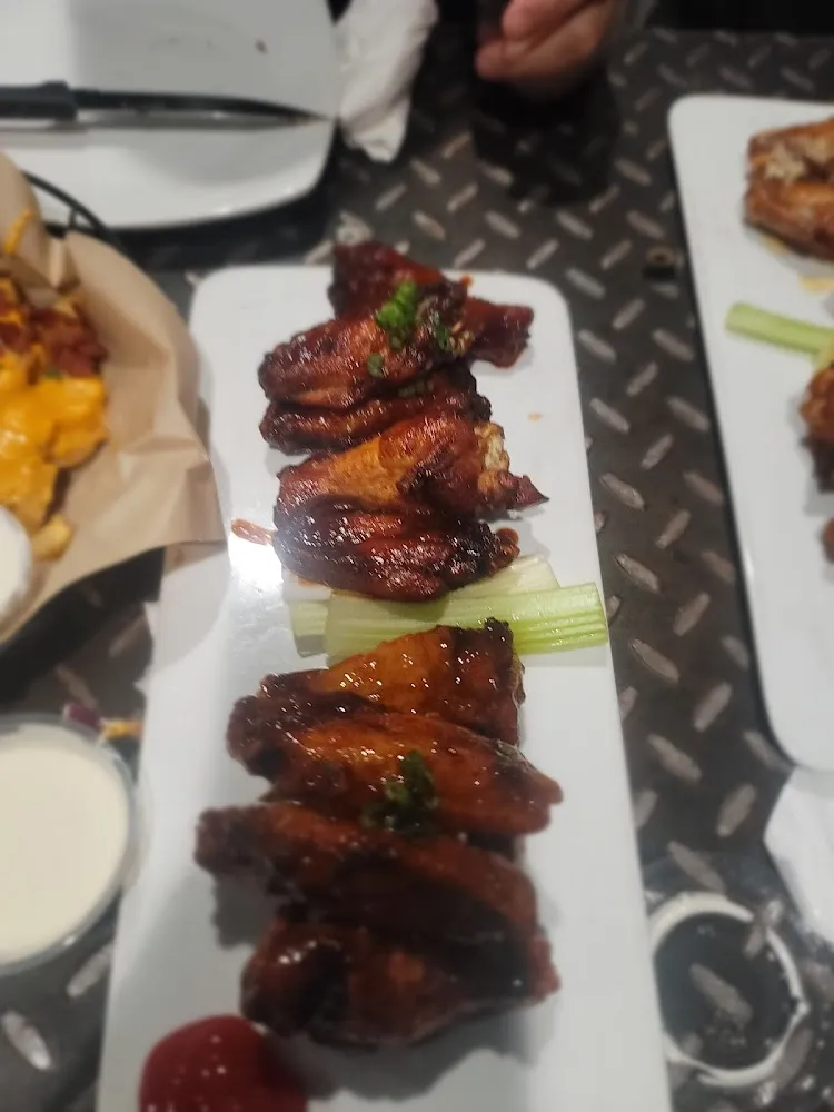 Split Wing Sauce or Extra Sauce